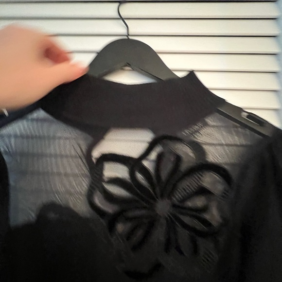 Woman midi dress. - Picture 5 of 9